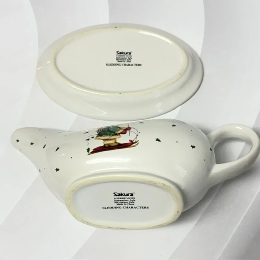 Sakura Debbie Mumm Sledding Characters Gravy Boat Saucer Christmas Box